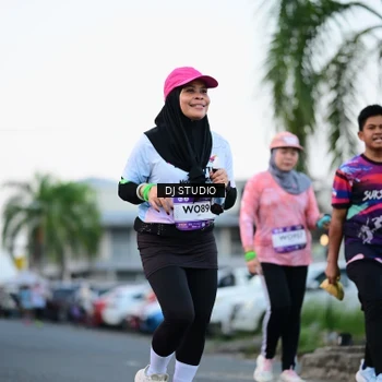 Runner Photo 7904096
