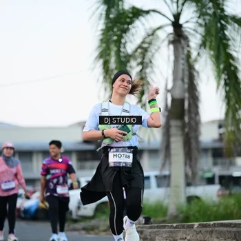 Runner Photo 7904101