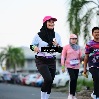 Runner Photo 7904109