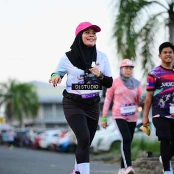 Runner Photo 7904110