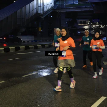 Runner Photo 7904114