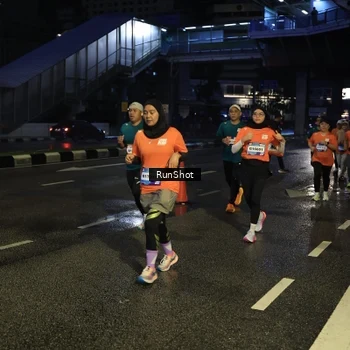Runner Photo 7904119