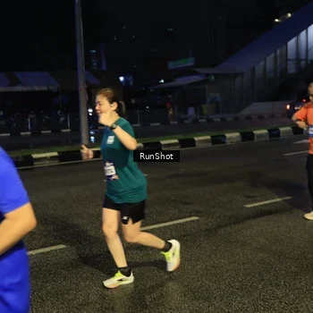 Runner Photo 7904123