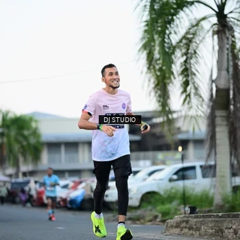 Runner Photo 7904128