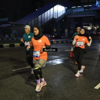 Runner Photo 7904129