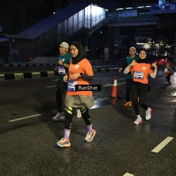 Runner Photo 7904130
