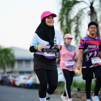 Runner Photo 7904131
