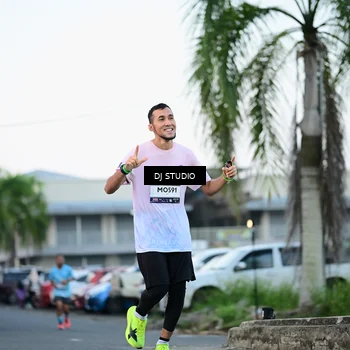 Runner Photo 7904136