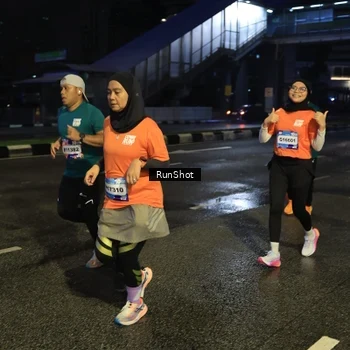 Runner Photo 7904137