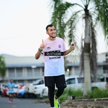 Runner Photo 7904139