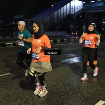 Runner Photo 7904141