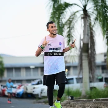 Runner Photo 7904145