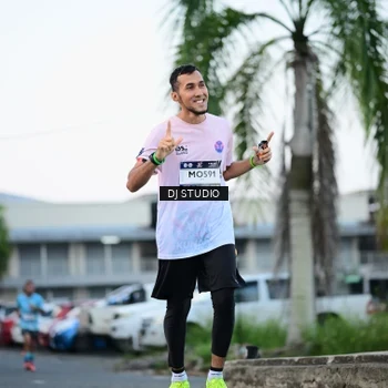 Runner Photo 7904150