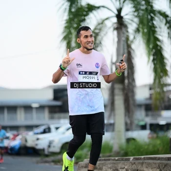 Runner Photo 7904154