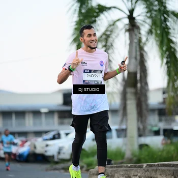 Runner Photo 7904155