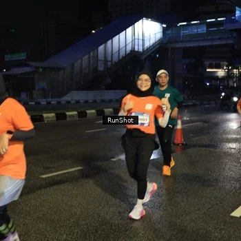 Runner Photo 7904157