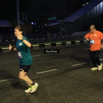 Runner Photo 7904162