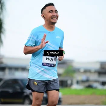 Runner Photo 7904169