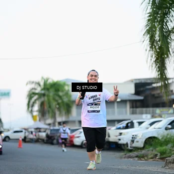 Runner Photo 7904193