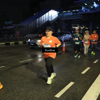 Runner Photo 7904194