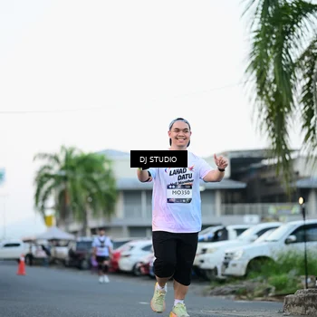 Runner Photo 7904196