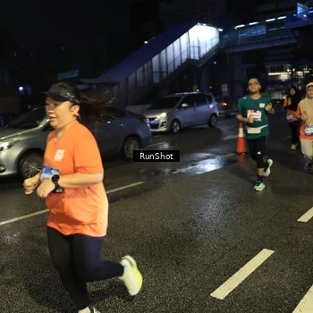 Runner Photo 7904208