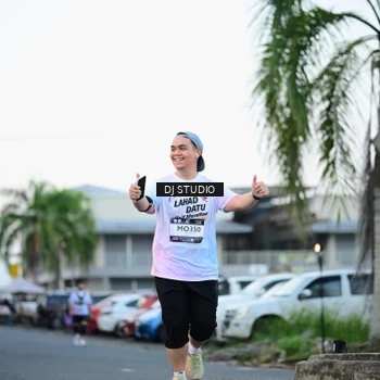 Runner Photo 7904209