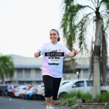 Runner Photo 7904224