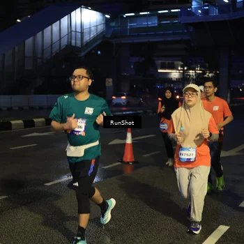 Runner Photo 7904226