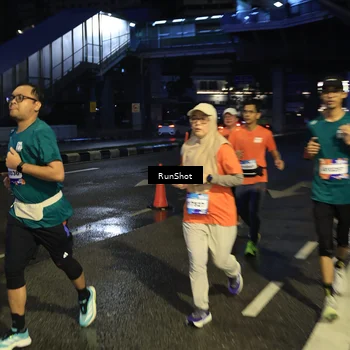 Runner Photo 7904238