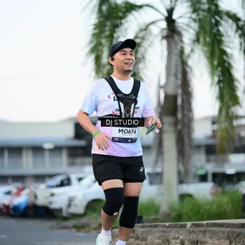 Runner Photo 7904249