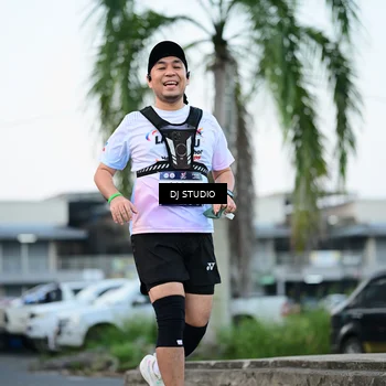 Runner Photo 7904254