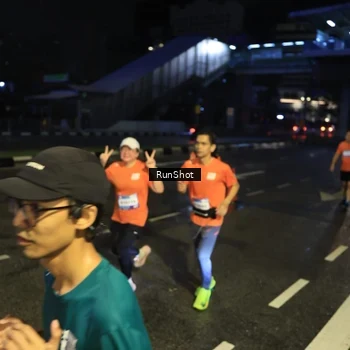 Runner Photo 7904266