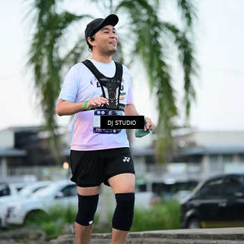 Runner Photo 7904273