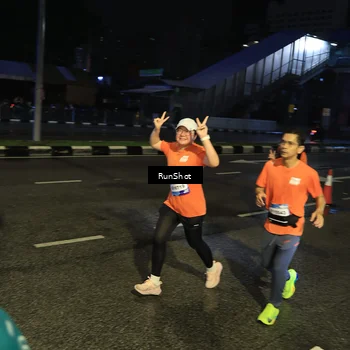Runner Photo 7904274