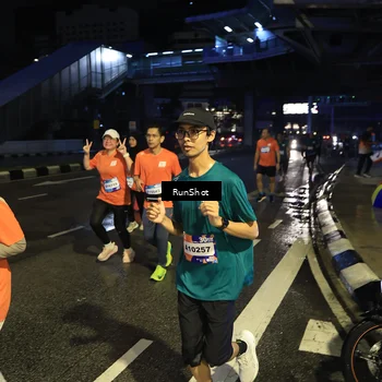 Runner Photo 7904277