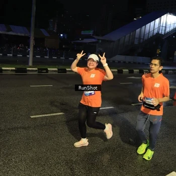 Runner Photo 7904281