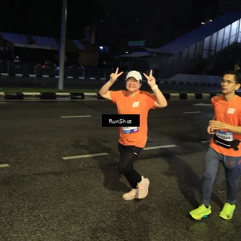Runner Photo 7904287