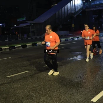 Runner Photo 7904297