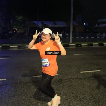 Runner Photo 7904316