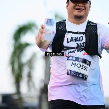 Runner Photo 7904338