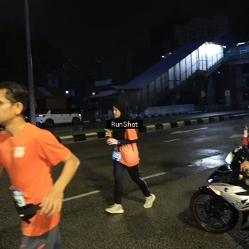 Runner Photo 7904343