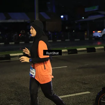 Runner Photo 7904358