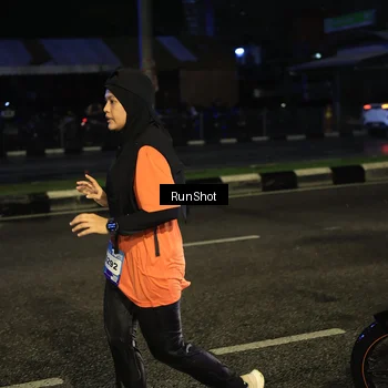 Runner Photo 7904359
