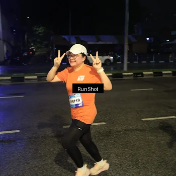 Runner Photo 7904365