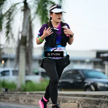 Runner Photo 7904375