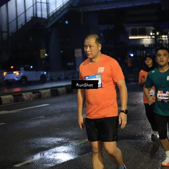 Runner Photo 7904378
