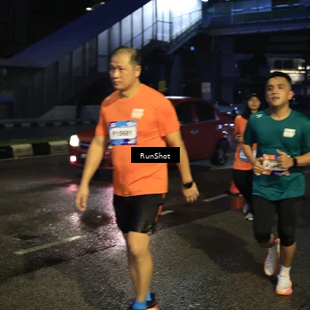 Runner Photo 7904403