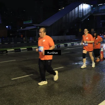 Runner Photo 7904410