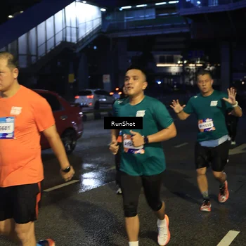 Runner Photo 7904413